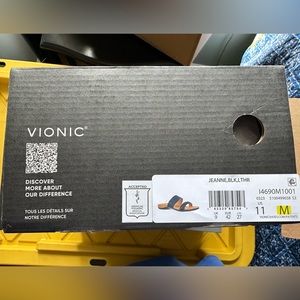 Womens Vionics Size 11 NEW